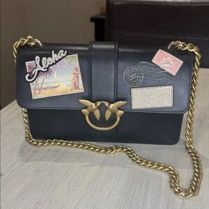 Source Unknown Black Shoulder Bag with Gold Chain and Patches